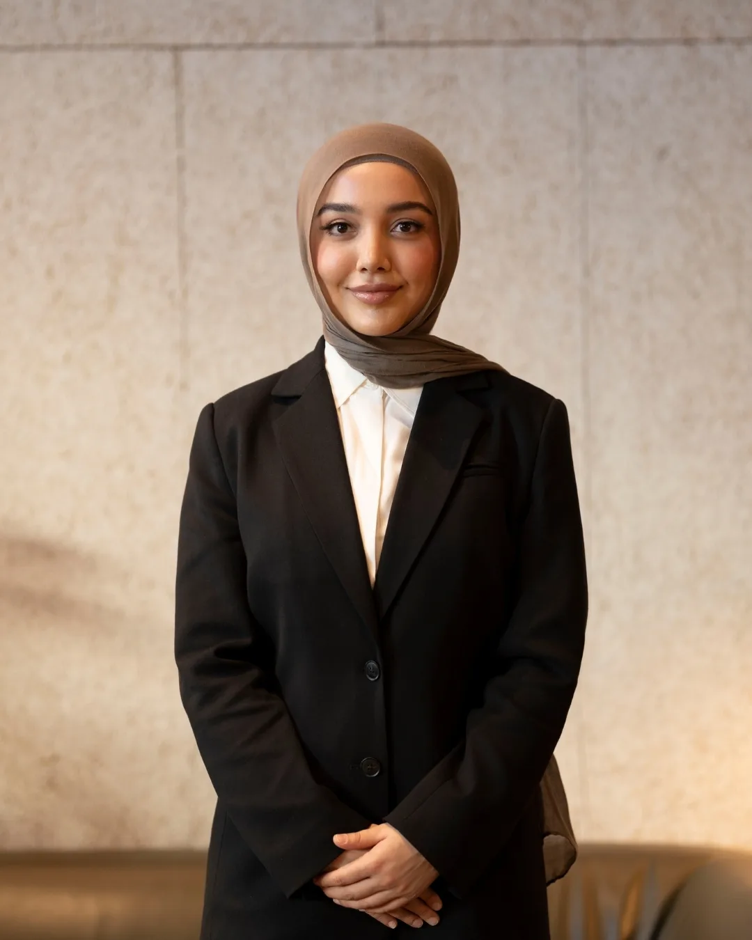 Heela Khatiz, Senior Associate